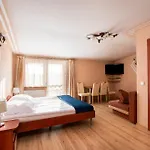 Villa Dora - Centrum, Podgrzewany Basen 5m X 10m, Plac Zabaw, Parking