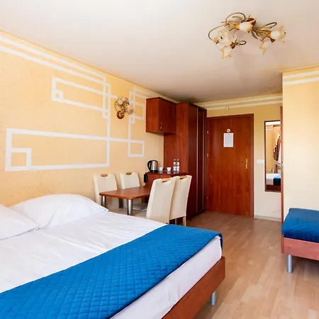 Dora - Centrum, Podgrzewany Basen 5m X 10m, Plac Zabaw, Parking